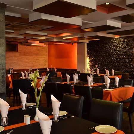 The Seventeen Degrees Hotel Dhanbād エクステリア 写真