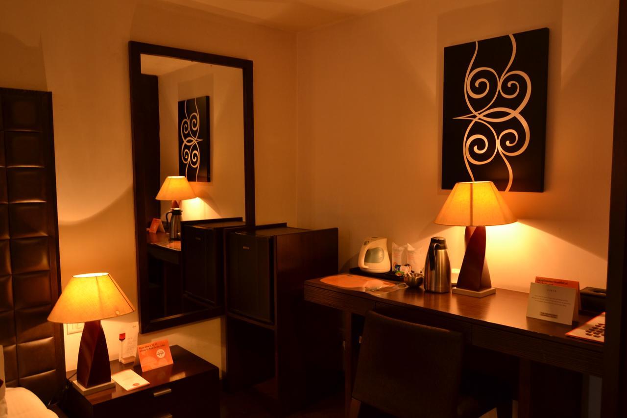 The Seventeen Degrees Hotel Dhanbād エクステリア 写真