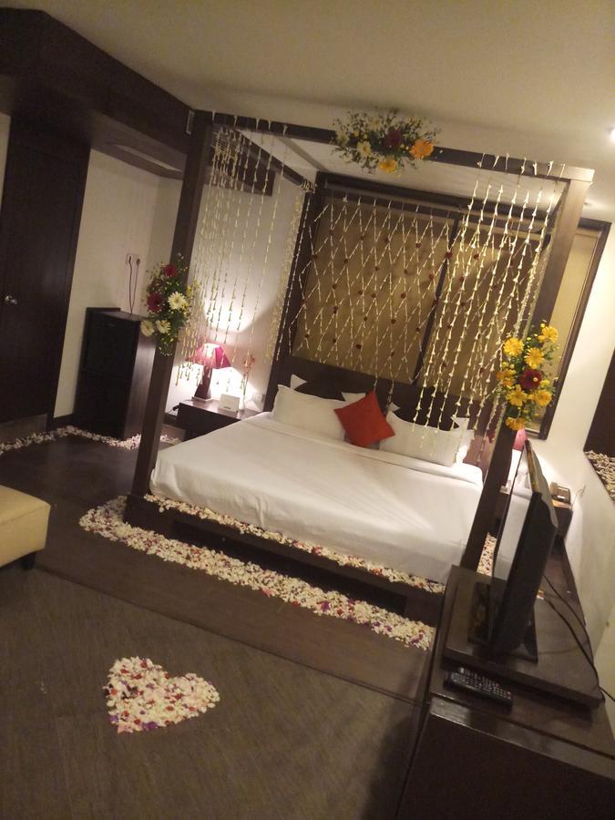 The Seventeen Degrees Hotel Dhanbād エクステリア 写真