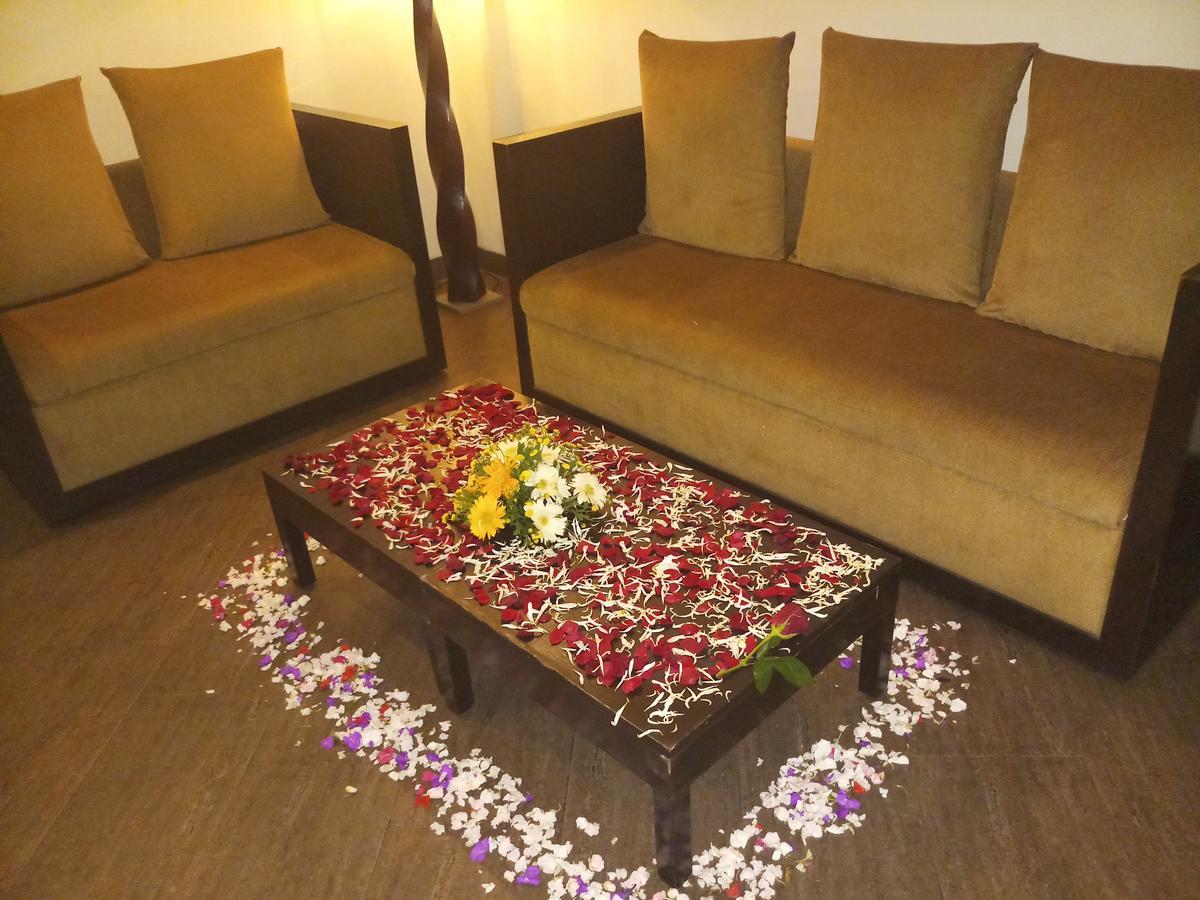 The Seventeen Degrees Hotel Dhanbād エクステリア 写真