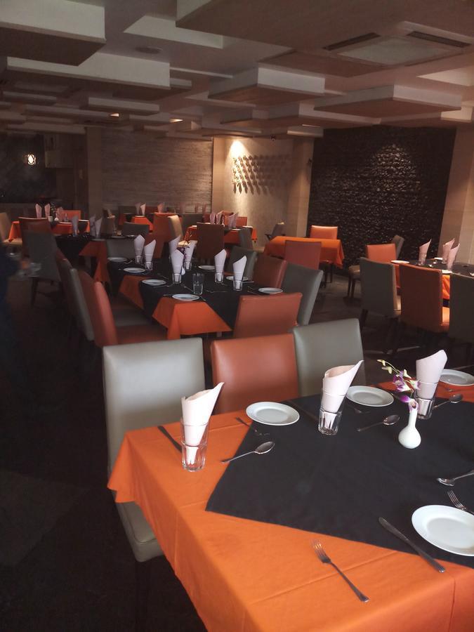 The Seventeen Degrees Hotel Dhanbād エクステリア 写真